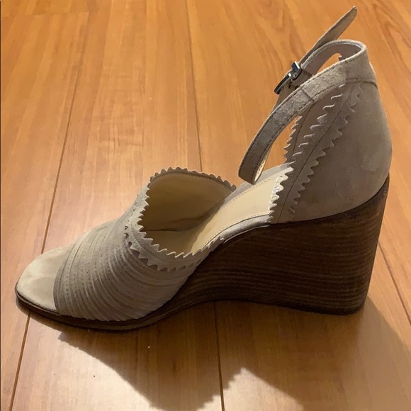 Storm Gray Suede Sandal - Picture 3 of 4